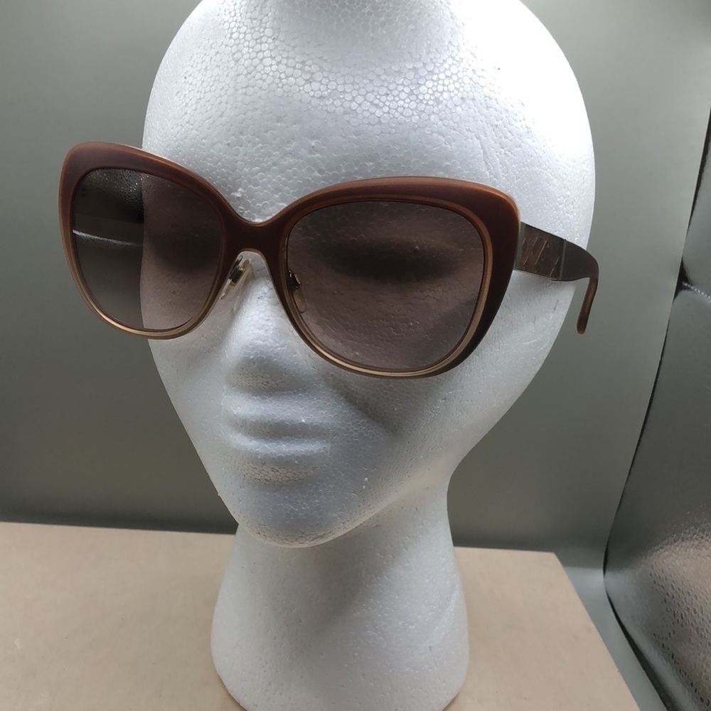 Burberry Sunglasses B 3088 Gradient Oversized Cat Eye - Picture 8 of 9